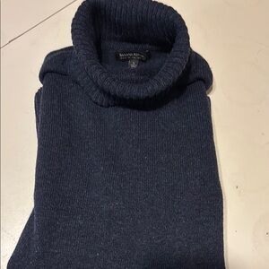 Banana Republic Men's Navy Sweater